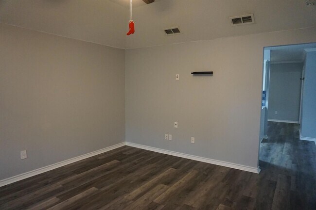 Building Photo - 5216 Brookwood Dr