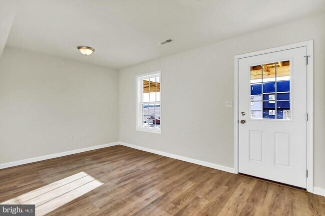 Building Photo - 11 Millrace Ct