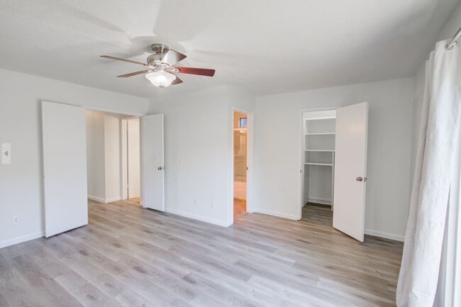 Building Photo - 259 Silver Star Ct