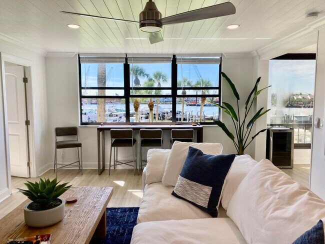 Building Photo - 1648 Jupiter Cove Dr