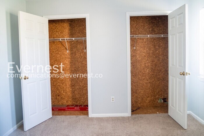 Building Photo - 4809 Brighton Ln