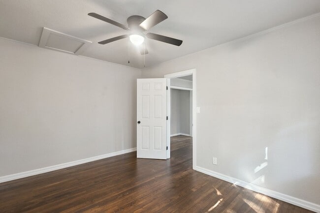 Building Photo - $500 Off The First Months Rent!! Location, Light & Lifestyle! 3-Bedroom Tulsa Beauty Near TU!