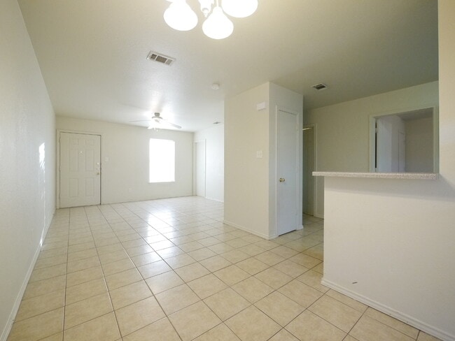 Building Photo - 1621 Inca Dr