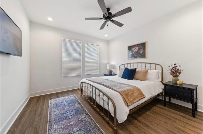 Building Photo - FOR RENT in LAFAYETTE!