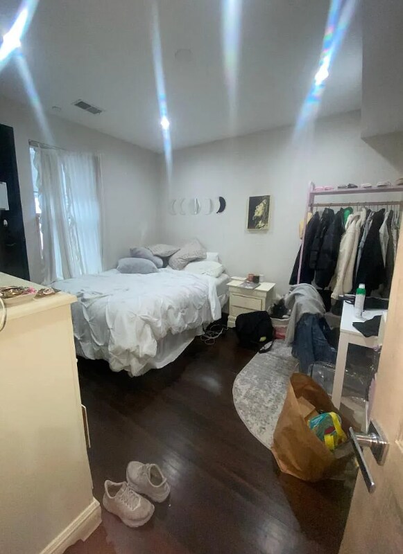 Building Photo - 5 Sudan St