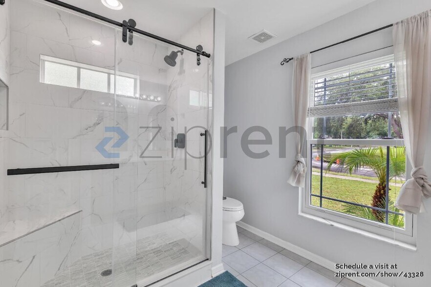 Building Photo - 1038 Malletwood Dr