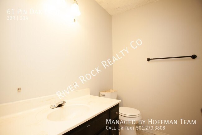 Building Photo - 61 Pin Oak Lp