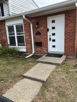 Building Photo - 701 Ferndale Ct