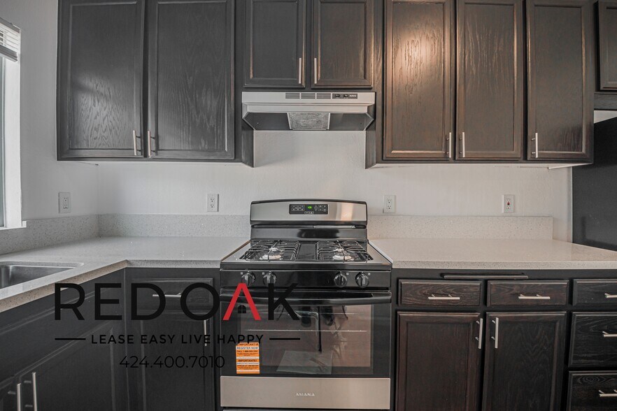 Building Photo - 6853 Agnes Ave