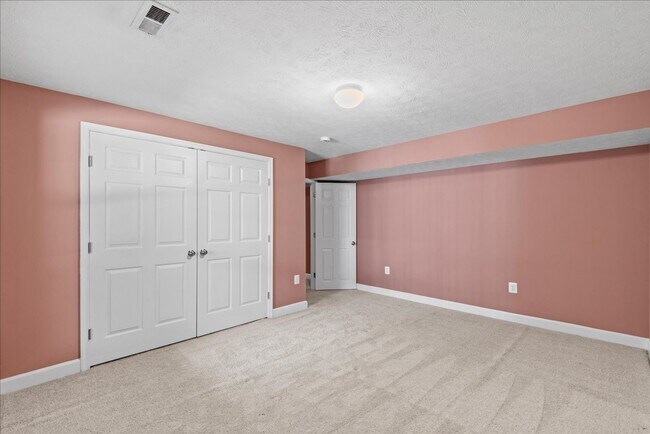 Building Photo - CLOSE TO I-95 & QUANTICO!