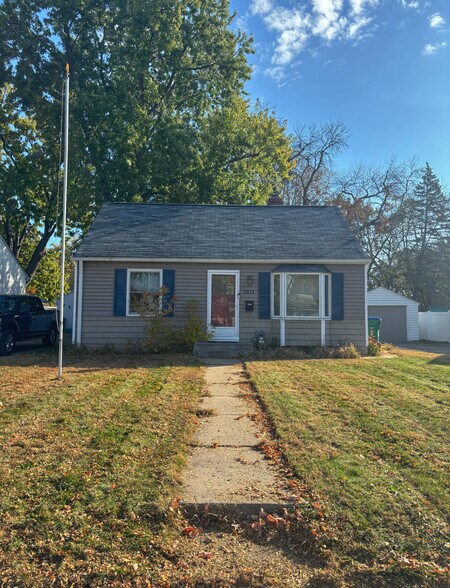 Primary Photo - 2813 Pennsylvania Ave S