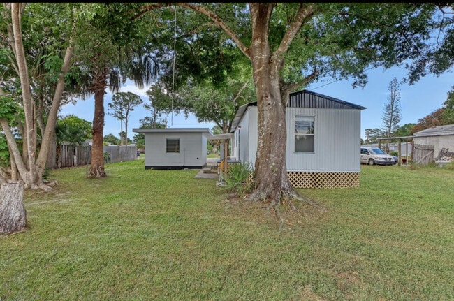 Building Photo - 37 Paul Rene Dr