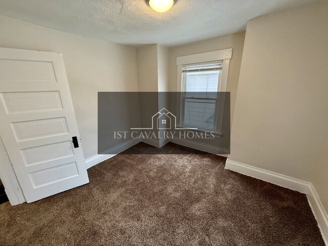 Building Photo - 39 N Balch St