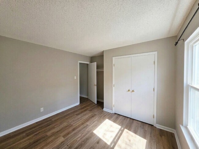 Building Photo - 2706 Ramblegate Ln