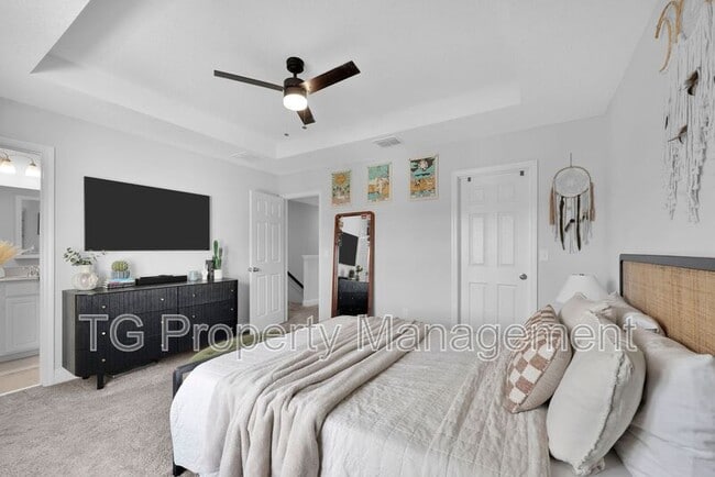 Building Photo - 13968 Molina Dr