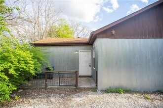 Building Photo - 1201 E Huntsville Rd