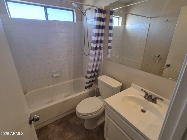 Building Photo - 13812 S 36th Way