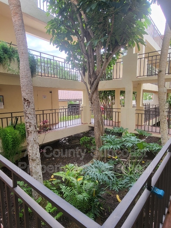 Building Photo - 6430 Sun Eagle Ln
