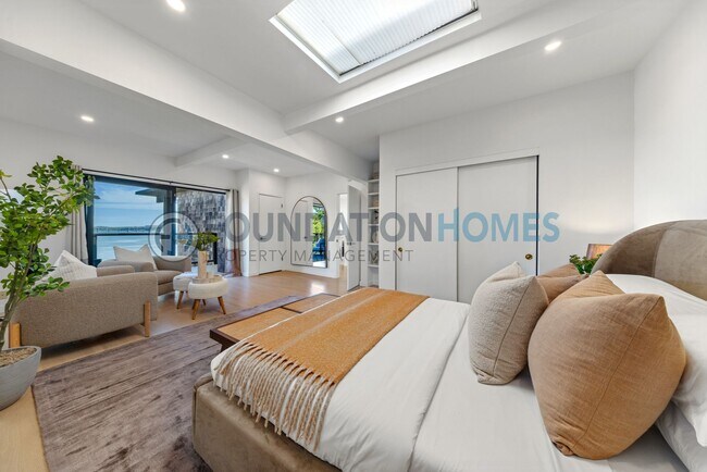 Building Photo - Gated Tiburon Bayfront Estate | Sweeping Bay Views & Pool - FOUNDATION