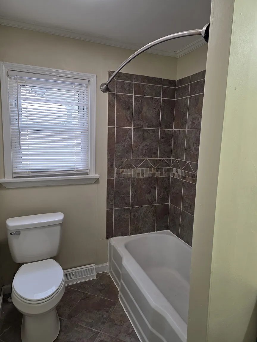 Building Photo - 202 N Merritt Ave