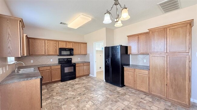 Building Photo - 511 Taurus Dr