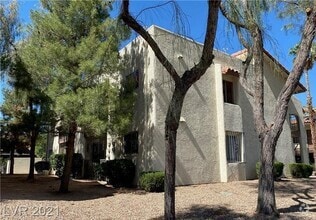 Building Photo - 4620 Sparky Dr