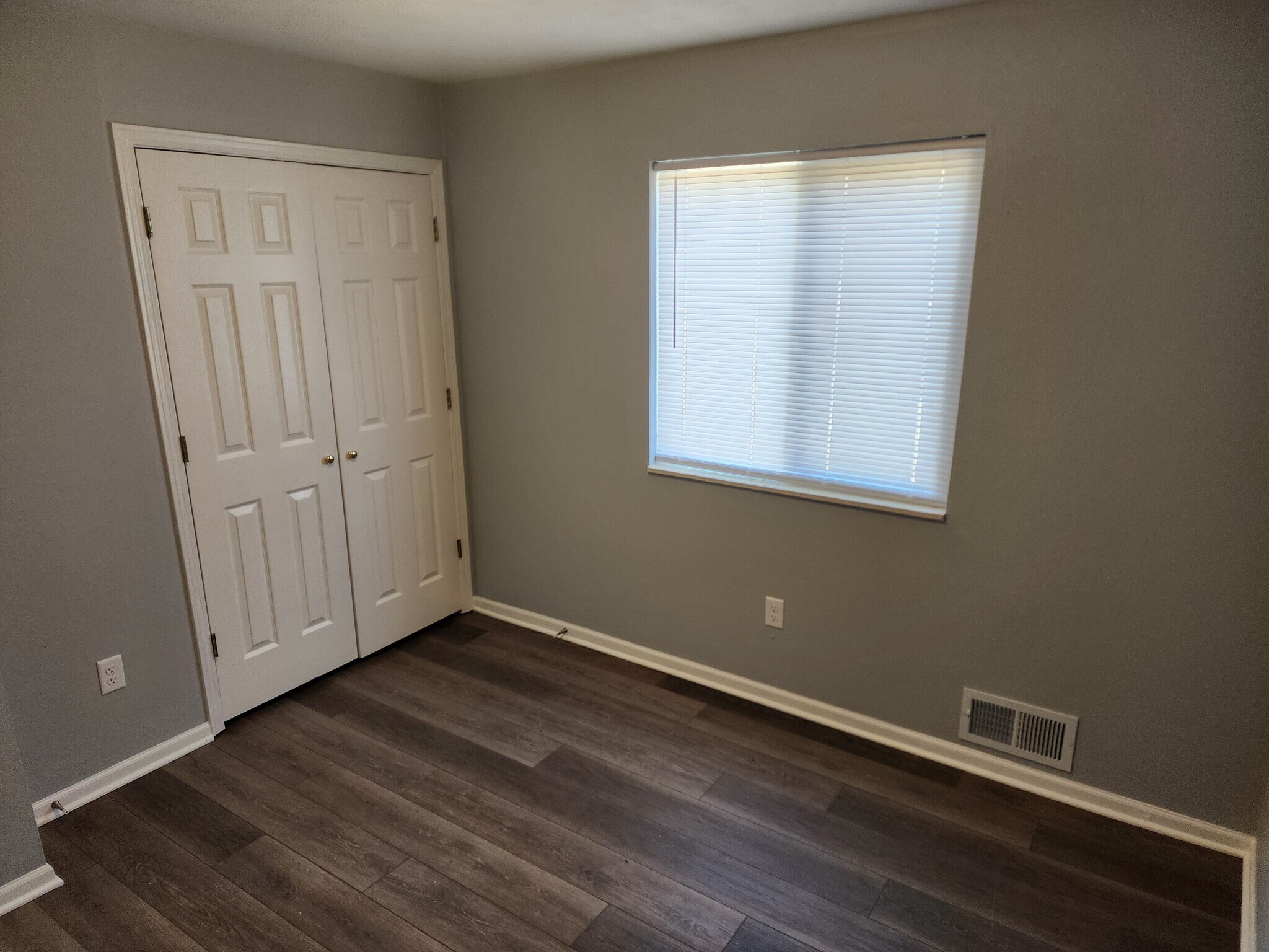 Building Photo - 5597 Andrews Dr