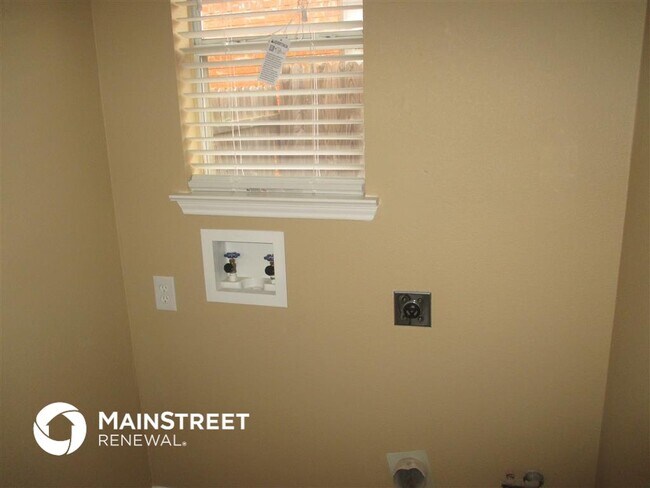 Building Photo - 709 Grand Cayman Way
