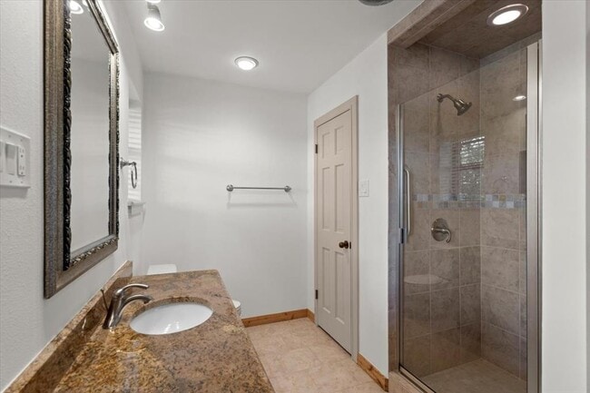 Building Photo - 16808 Forest Way