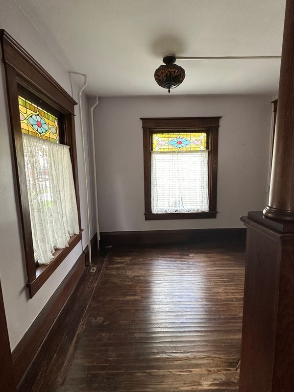 Building Photo - 83 Shethar St