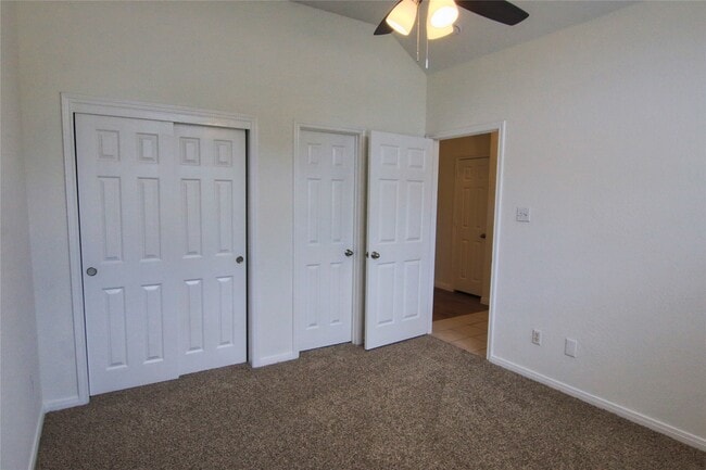 Building Photo - 322 Wild Bird Dr