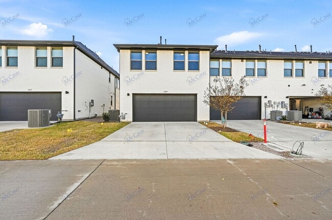 Building Photo - 1409 Silver Marten Trl