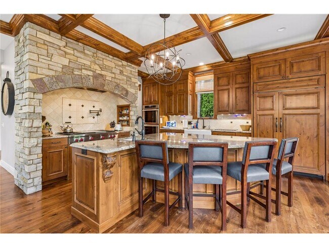 Building Photo - 15700 Portico Dr