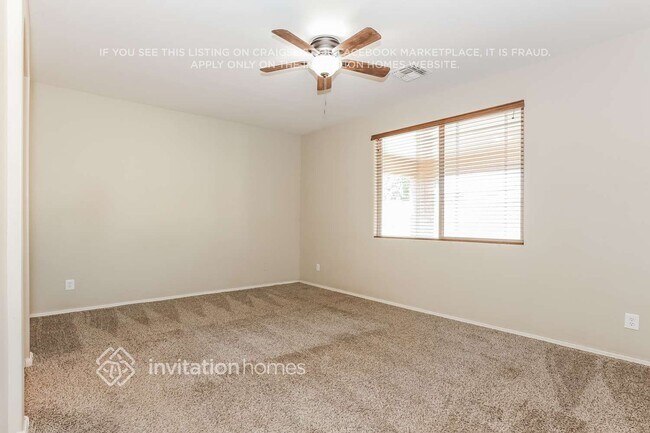 Building Photo - 17682 W Cavedale Dr