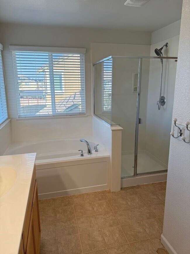 Building Photo - 236 Cogburn Way