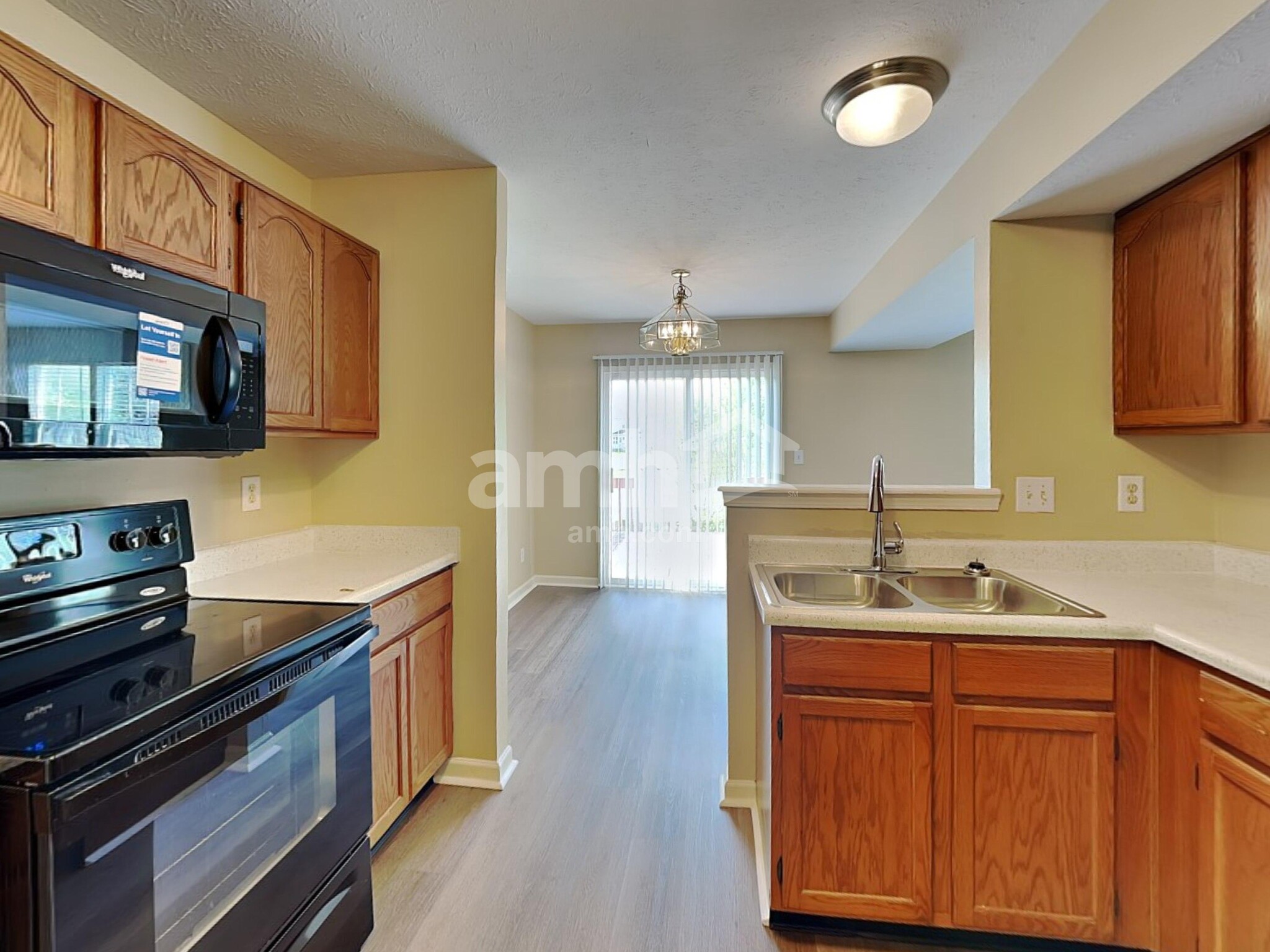 Building Photo - 11933 Titania Cir