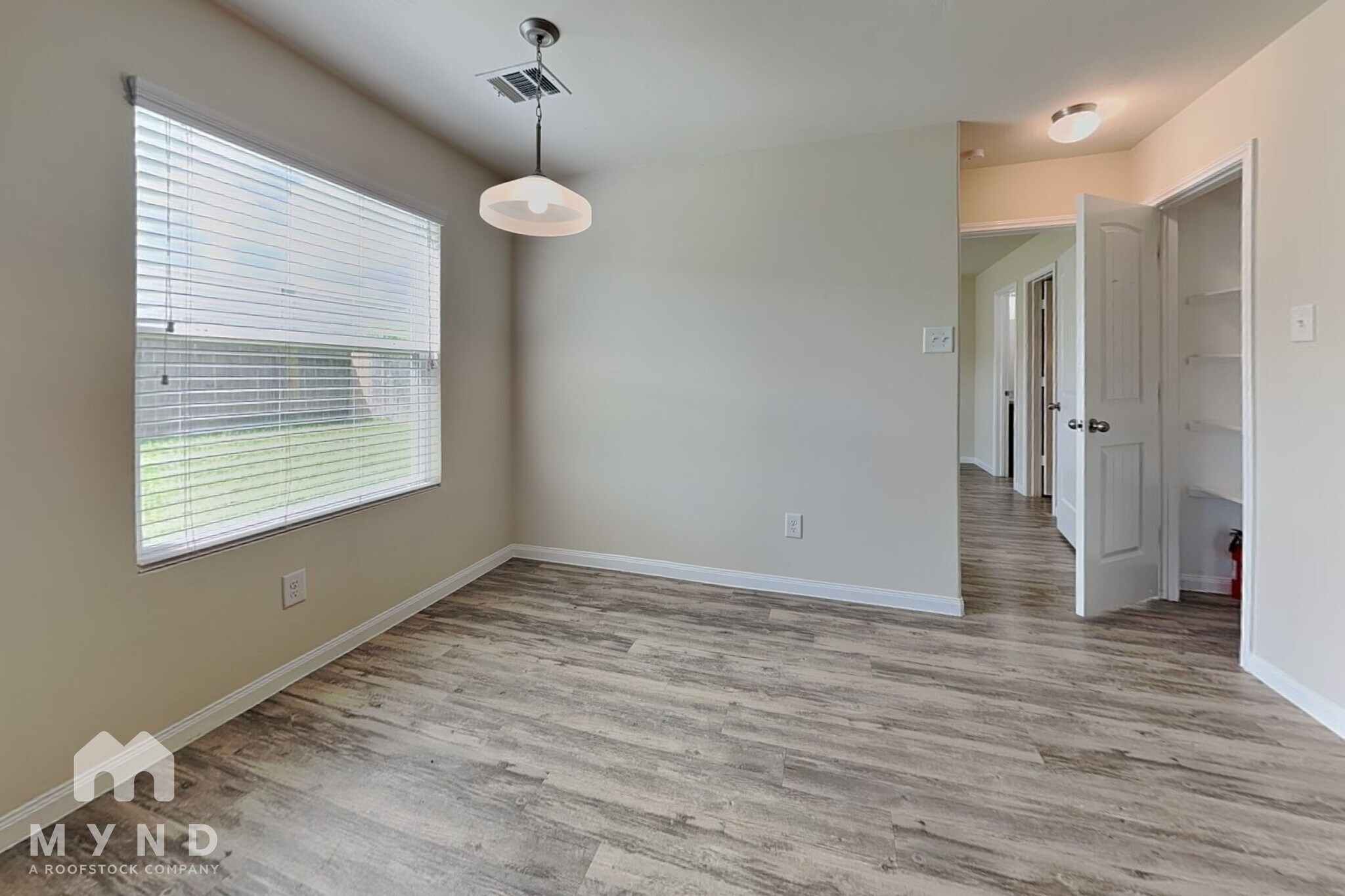 Building Photo - 10119 Berrypatch Ln