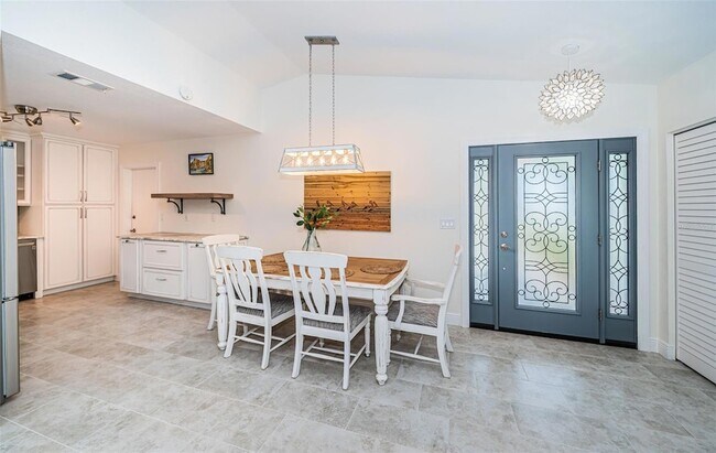 Building Photo - 969 Gulf View Blvd