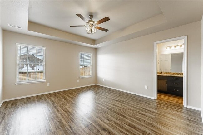 Building Photo - 1008 Vista St