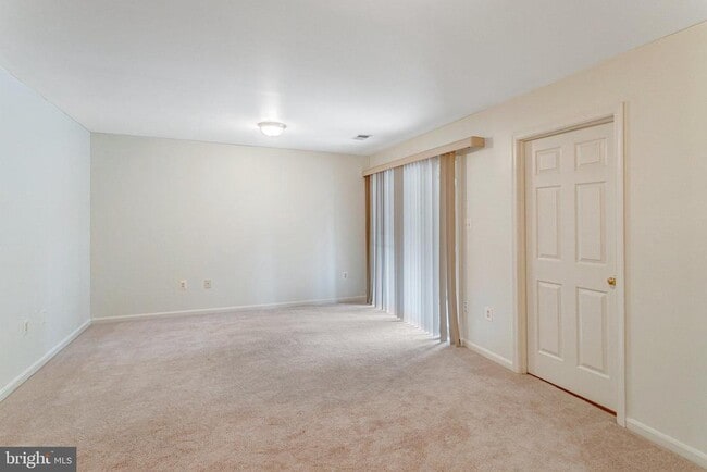 Building Photo - 14217 Hunters Run Way