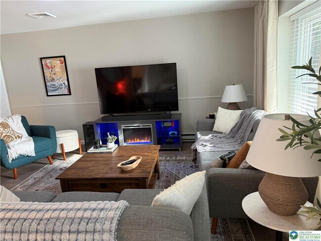 Building Photo - 793 Briarstone Rd