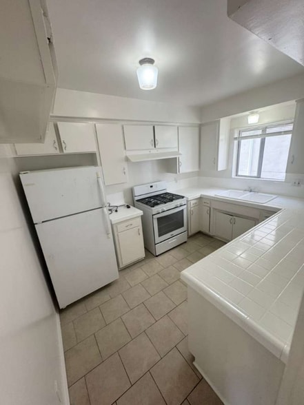 Building Photo - 11939 Albers St