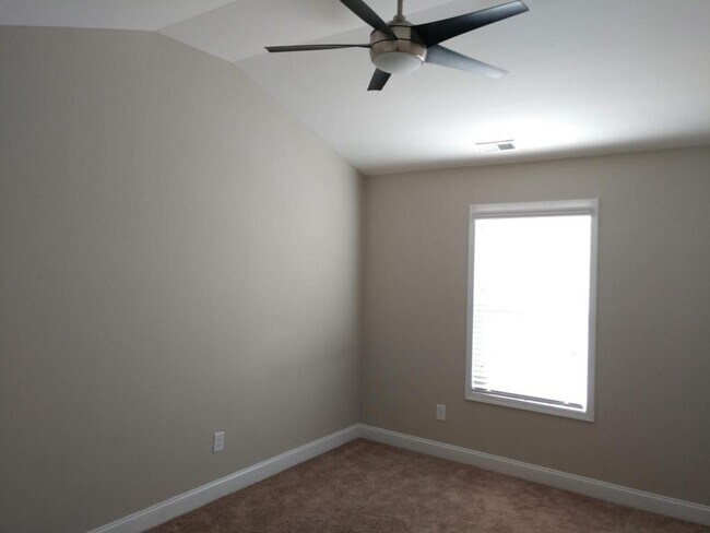 Building Photo - 150 Tipperary St