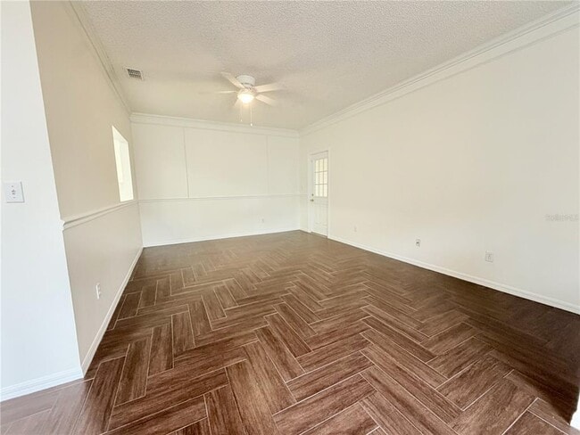 Building Photo - 20 Emerald Bay Dr