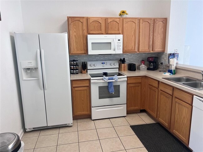 Building Photo - 2568 Maneshaw Ln