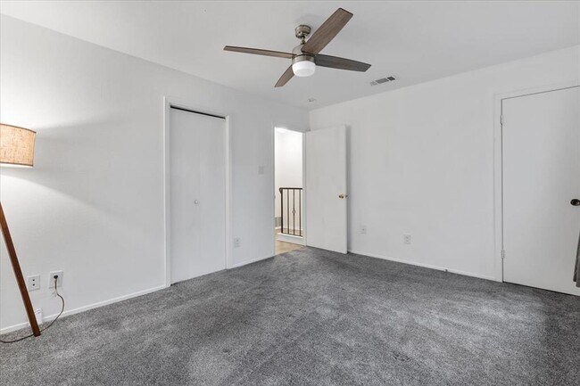 Building Photo - 8400 Jamestown Dr