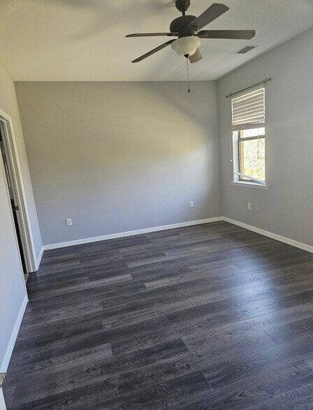 Building Photo - 3702 Pino Vista Way