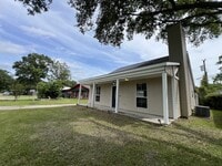 Building Photo - 8725 Fairoaks St