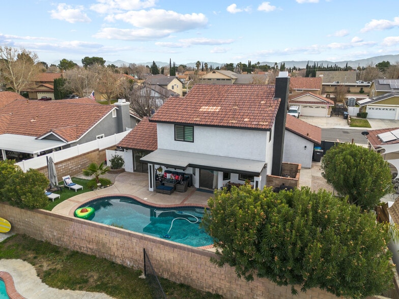 Building Photo - 2833 Springfield Pl