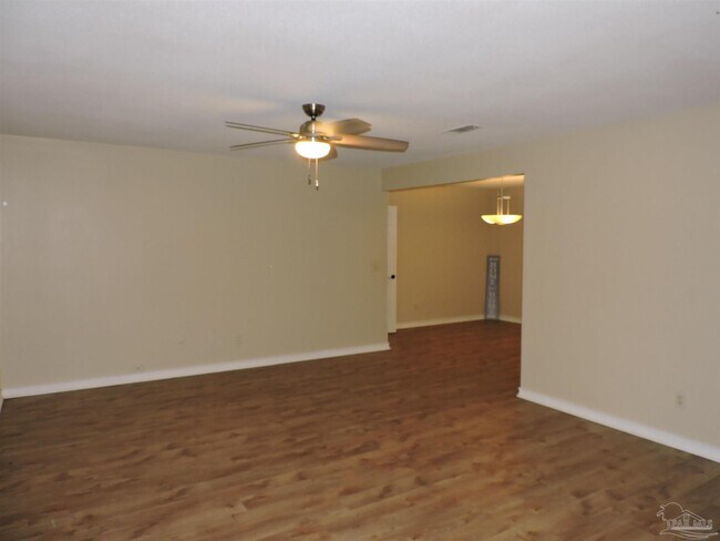 Building Photo - 5485 Willard Norris Rd